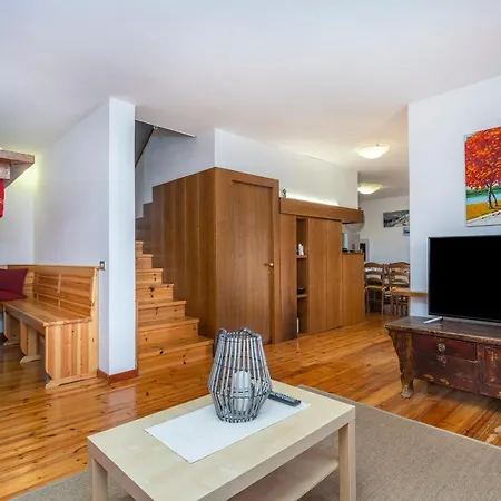 Panoramic House Carnia - Mountain View Apt With Parking And Terraces * Ligosullo